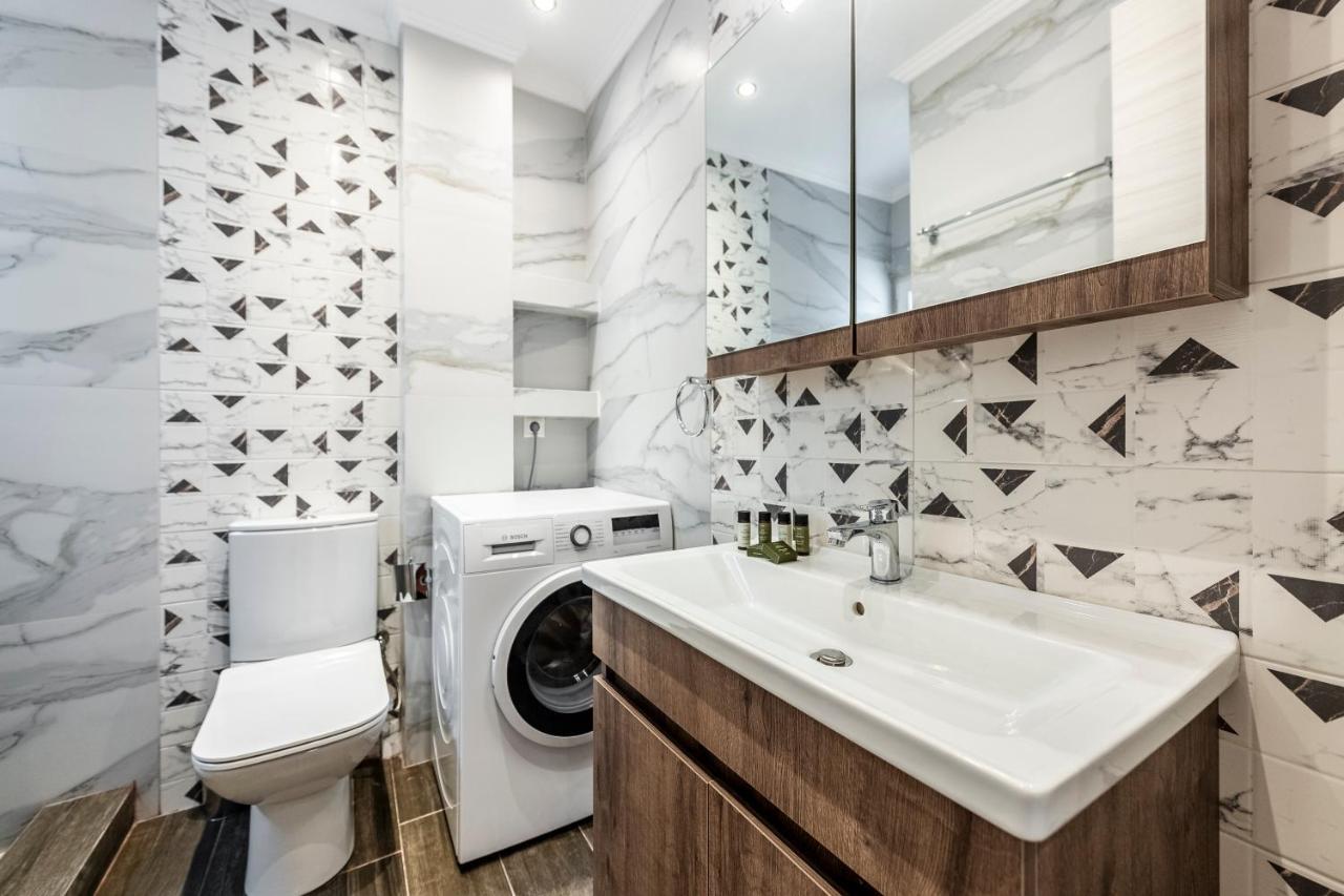 Phaedrus Living Athens City Center Geraniou Eksteriør billede